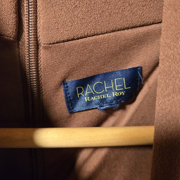 Elegant Brown Halter Dress - Picture 2 of 7